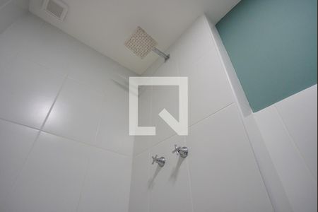 Banheiro da Suíte de apartamento à venda com 2 quartos, 52m² em Farrapos, Porto Alegre