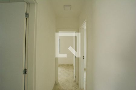 Corredor de apartamento para alugar com 2 quartos, 58m² em Utinga, Santo André