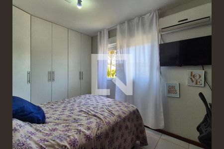 Suite de casa de condomínio à venda com 3 quartos, 110m² em Vargem Pequena, Rio de Janeiro