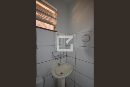 Banheiro de apartamento para alugar com 1 quarto, 50m² em Osvaldo Cruz, Rio de Janeiro