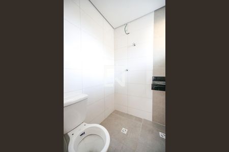 Banheiro  de apartamento para alugar com 1 quarto, 30m² em Vila Esperança, São Paulo