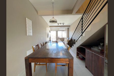Sala de casa para alugar com 2 quartos, 91m² em Rio Pequeno, São Paulo