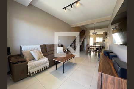 Sala de casa para alugar com 2 quartos, 91m² em Rio Pequeno, São Paulo