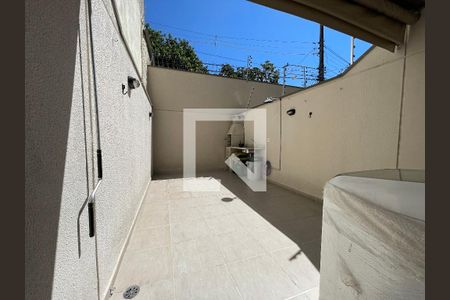 Quintal de casa para alugar com 2 quartos, 91m² em Rio Pequeno, São Paulo