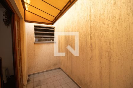 Varanda de casa à venda com 5 quartos, 250m² em Jardim Guapira, São Paulo