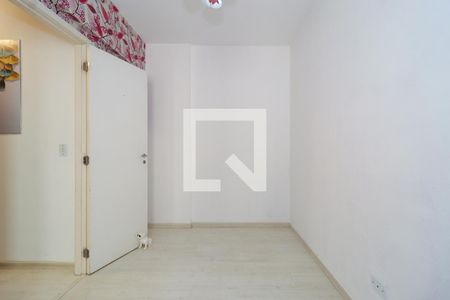 Quarto 1 de apartamento para alugar com 2 quartos, 47m² em Jardim Clementino, Taboão da Serra