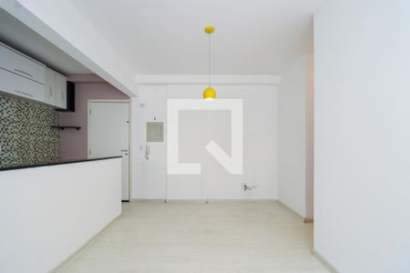 Sala de apartamento para alugar com 2 quartos, 47m² em Jardim Clementino, Taboão da Serra