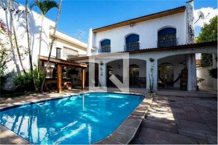 Casa à venda com 3 quartos, 324m² em Campo Belo, São Paulo