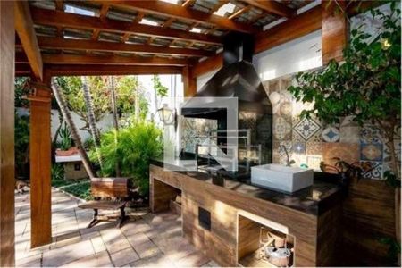 Casa à venda com 3 quartos, 324m² em Campo Belo, São Paulo