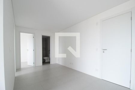 Sala de apartamento para alugar com 2 quartos, 48m² em Capão Raso, Curitiba