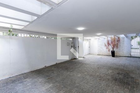 Garagem de casa para alugar com 5 quartos, 530m² em Santo Amaro, São Paulo