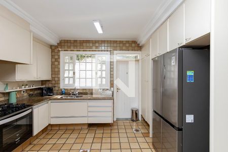 Cozinha de casa para alugar com 5 quartos, 530m² em Santo Amaro, São Paulo