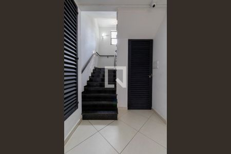 Área Comum - Escada  de apartamento à venda com 2 quartos, 49m² em Jardim Belem, São Paulo