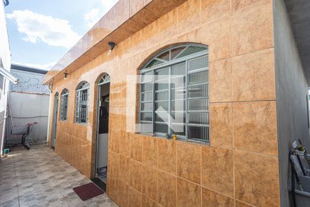 Fachada de casa à venda com 2 quartos, 199m² em Maria Virgínia, Belo Horizonte