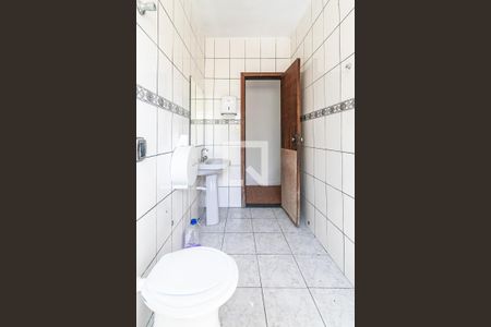 Banheiro 1 de casa à venda com 4 quartos, 360m² em Parque Maracana, Contagem
