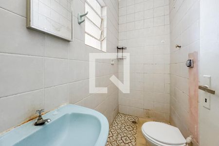 Banheiro de casa para alugar com 1 quarto, 60m² em Vila Monumento, São Paulo