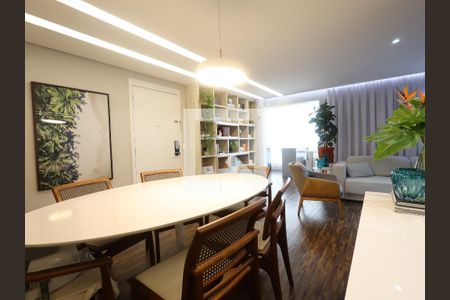 Sala de Jantar de apartamento à venda com 2 quartos, 125m² em Jardim Vazani, São Paulo