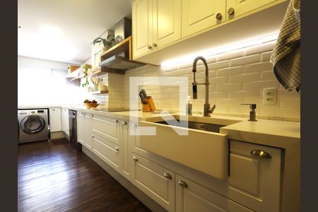 Cozinha de apartamento à venda com 2 quartos, 125m² em Jardim Vazani, São Paulo
