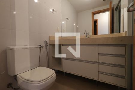 Banheiro de apartamento para alugar com 2 quartos, 73m² em Jardim Irajá, Ribeirão Preto