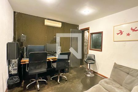 Produtora de casa à venda com 2 quartos, 669m² em Humaitá, Rio de Janeiro
