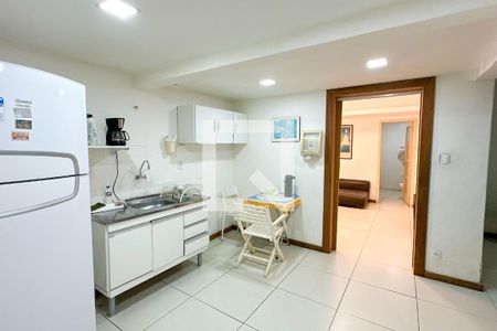 Cozinha 02 de casa à venda com 2 quartos, 669m² em Humaitá, Rio de Janeiro