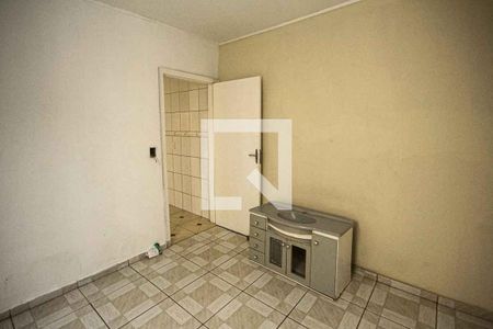 Quarto 2 de casa para alugar com 2 quartos, 60m² em Cidade São Mateus, São Paulo