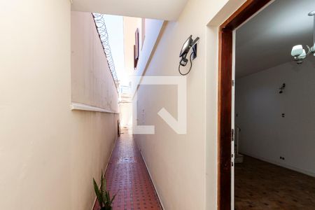 Corredor Lateral de casa para alugar com 3 quartos, 170m² em Brooklin, São Paulo