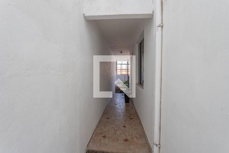 Corredor de casa à venda com 4 quartos, 253m² em Taboão, Diadema