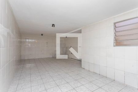 Garagem de casa à venda com 4 quartos, 253m² em Taboão, Diadema