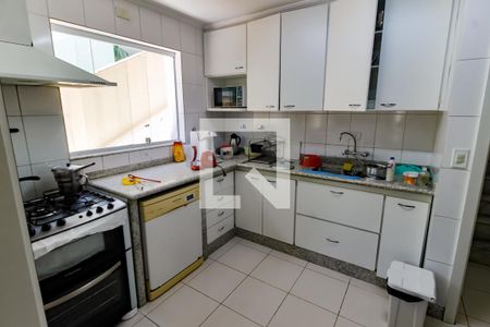 Cozinha  de casa à venda com 4 quartos, 463m² em Vila Sonia, São Paulo