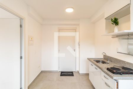 Cozinha de apartamento à venda com 1 quarto, 24m² em Vila Lageado, São Paulo