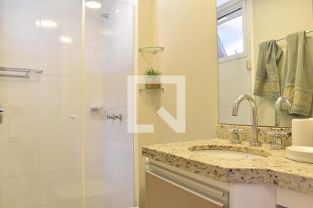 Banheiro da Suíte de apartamento para alugar com 1 quarto, 38m² em Centro, Curitiba