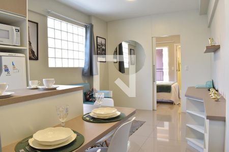 Apartamento para alugar com 1 quarto, 38m² em Centro, Curitiba
