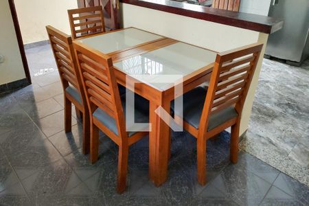 Sala de casa para alugar com 2 quartos, 270m² em Vila Assuncao, Praia Grande