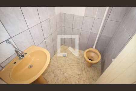 Banheiro de casa para alugar com 1 quarto, 30m² em Jardim Marília, São Paulo