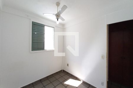 Quarto 2 de apartamento para alugar com 2 quartos, 57m² em Parque Residencial Vila União, Campinas