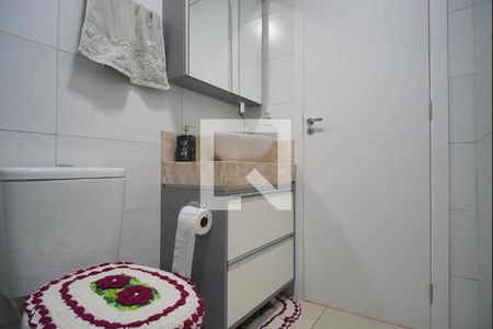 Banheiro de apartamento à venda com 2 quartos, 58m² em Primavera, Novo Hamburgo