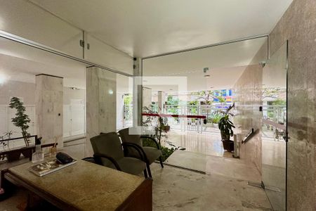 Portaria de apartamento à venda com 3 quartos, 136m² em Copacabana, Rio de Janeiro