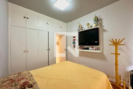 Quarto 1 de apartamento à venda com 3 quartos, 136m² em Copacabana, Rio de Janeiro