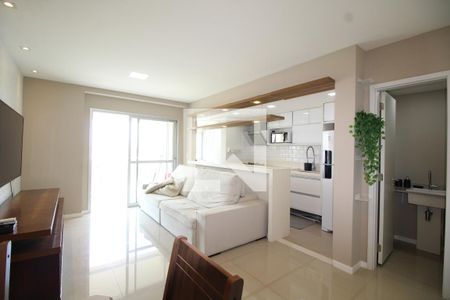 Sala de apartamento para alugar com 2 quartos, 85m² em Jacarepaguá, Rio de Janeiro