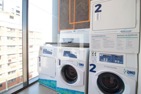 Área comum de kitnet/studio para alugar com 1 quarto, 28m² em Cerqueira César, São Paulo