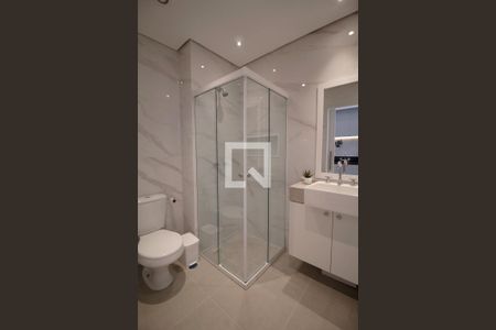 Banheiro de kitnet/studio para alugar com 1 quarto, 28m² em Cerqueira César, São Paulo