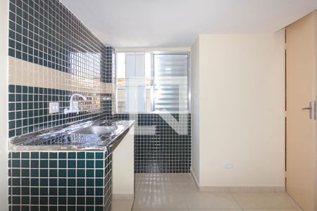 Cozinha de kitnet/studio para alugar com 1 quarto, 30m² em Vila Galvão, Guarulhos