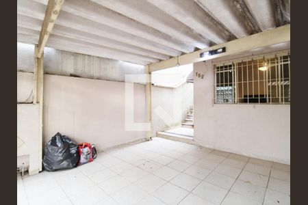 Garagem de casa à venda com 5 quartos, 300m² em Vila Medeiros, São Paulo