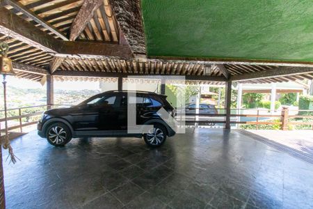 Garagem de casa de condomínio à venda com 4 quartos, 550m² em Piratininga, Niterói