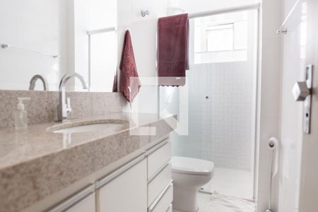 Banheiro Social de apartamento para alugar com 2 quartos, 69m² em Sion, Belo Horizonte