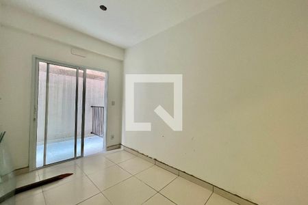 Sala de apartamento à venda com 2 quartos, 33m² em Vila Guarani (zona Sul), São Paulo