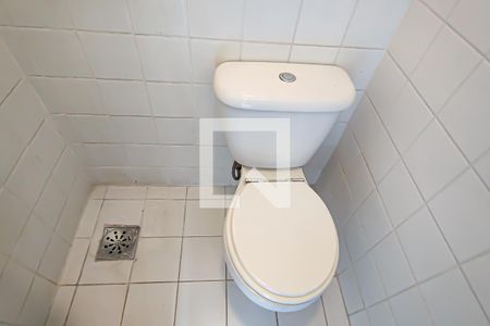 banheiro de serviço de apartamento para alugar com 5 quartos, 198m² em Freguesia (jacarepaguá), Rio de Janeiro