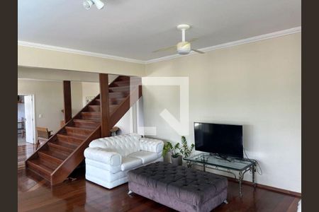 Casa à venda com 6 quartos, 280m² em Piratininga, Niterói