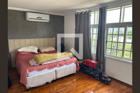 Casa à venda com 6 quartos, 280m² em Piratininga, Niterói
